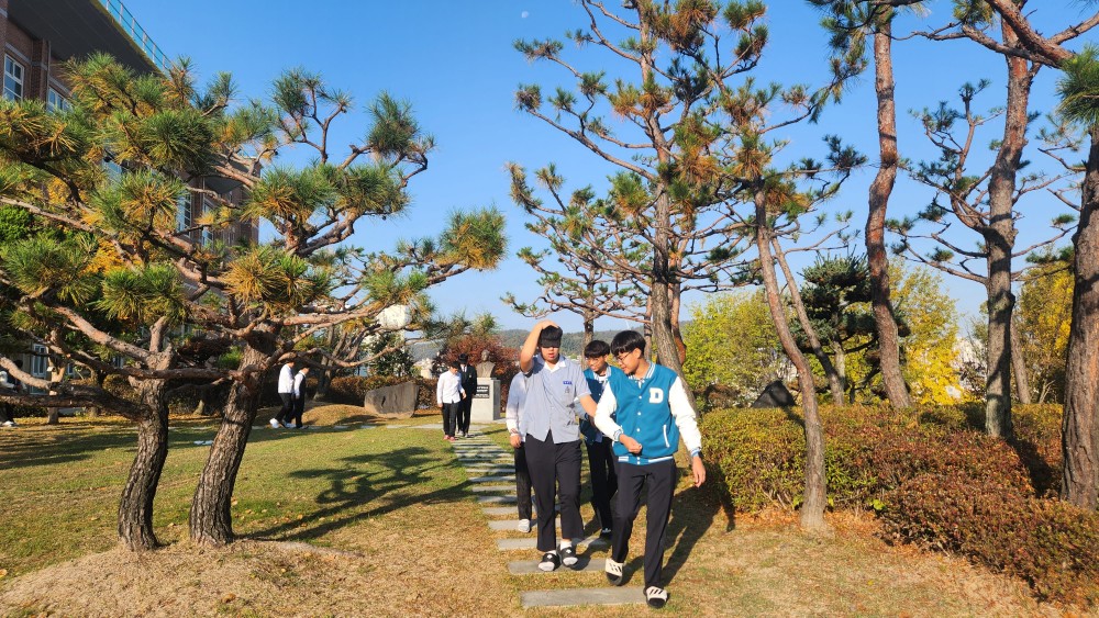 b556f3535a6295c979ffada4ede96120_1698910170_6506.jpg